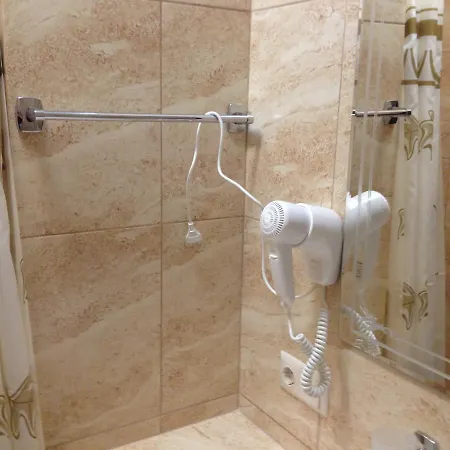 U Zubrytskyh Отель *