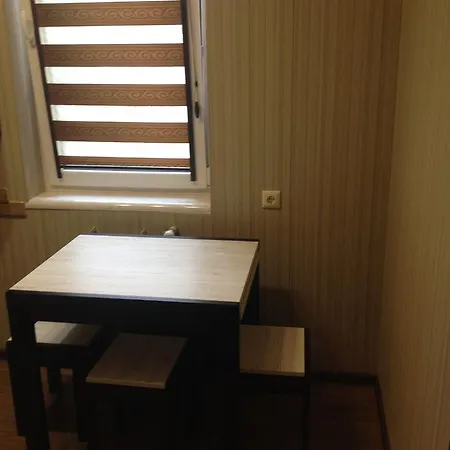 U Zubrytskyh Отель *