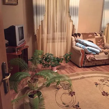 U Zubrytskyh Отель *