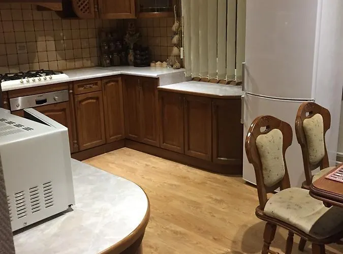 U Zubrytskyh Отель *